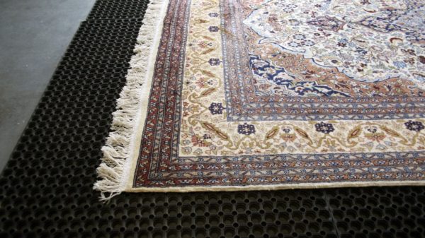 close up of a kashmir rug